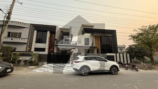 10 Marla Luxury Designer House For Sale Prime Location Central Park Housing scheme