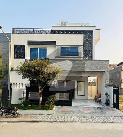 10 Marla Double Story Brand New House for Sale