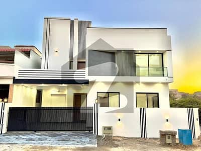 ڈی ایچ اے ڈیفینس فیز 2 ڈی ایچ اے ڈیفینس,اسلام آباد میں 5 کمروں کا 10 مرلہ مکان 7.5 کروڑ میں برائے فروخت۔ ڈی ایچ اے ڈیفینس فیز 2 ڈی ایچ اے ڈیفینس,اسلام آباد میں 5 کمروں کا 10 مرلہ مکان 7.5 کروڑ میں برائے فروخت۔