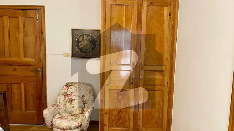 LOWER PORTION FOR RENT IN F-8