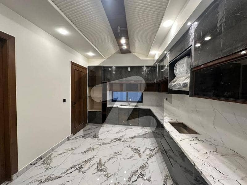 ڈی ایچ اے فیز 6 ڈیفنس (ڈی ایچ اے),لاہور میں 5 کمروں کا 1 کنال مکان 3.0 لاکھ میں کرایہ پر دستیاب ہے۔ ڈی ایچ اے فیز 6 ڈیفنس (ڈی ایچ اے),لاہور میں 5 کمروں کا 1 کنال مکان 3.0 لاکھ میں کرایہ پر دستیاب ہے۔