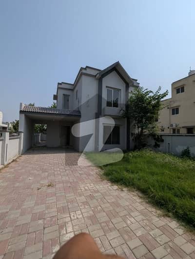 Corner & Located On 80ft Wide Road 10 Marla Modern House For Sale In Eden Value Homes Lahore Corner & Located On 80ft Wide Road 10 Marla Modern House For Sale In Eden Value Homes Lahore