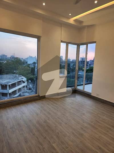 2 Beds Luxurious Apartment Fully Furnished Inverter AC Cooling Heating System