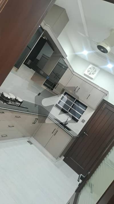 Highly-Desirable Prime Location 5 Marla Upper Portion Available In Park View City