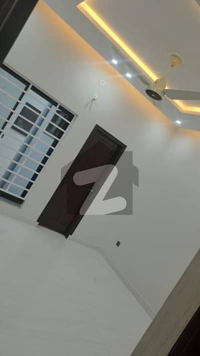 پارک ویو سٹی لاہور میں 3 کمروں کا 10 مرلہ زیریں پورشن 52.0 ہزار میں کرایہ پر دستیاب ہے۔