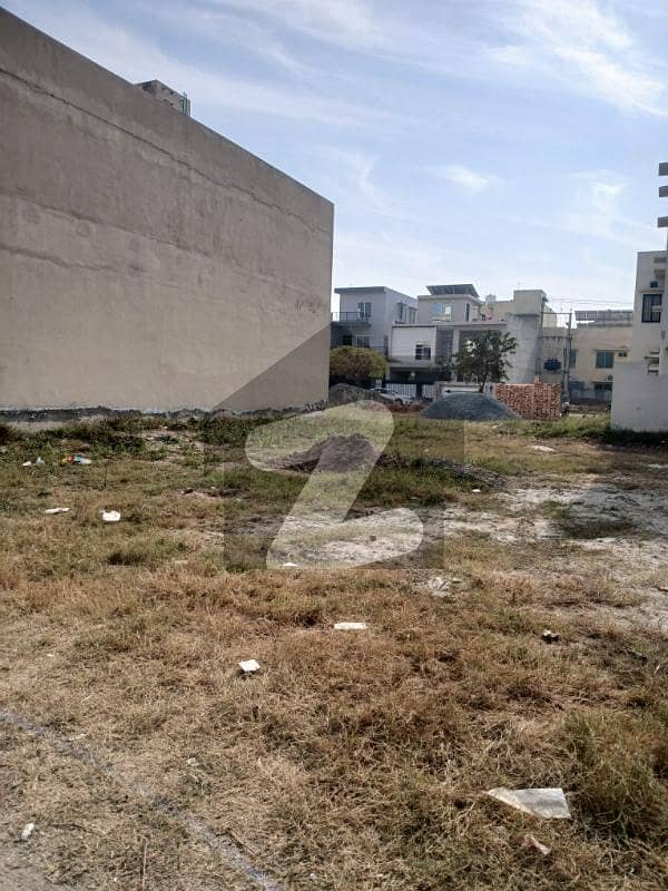 بیکن ہاؤس سوسائٹی لاہور میں 15 مرلہ رہائشی پلاٹ 1.75 کروڑ میں برائے فروخت۔