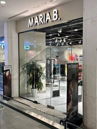 HOTEL SUIT FOR SALE-RUNNING ON HIGH RENT (RENT INCOMING: PKR 145,000)