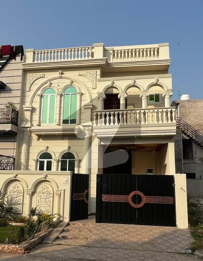 سٹی ہاؤسنگ سوسائٹی - بلاک اے ایکسٹینشن سٹی ہاؤسنگ سوسائٹی,سیالکوٹ میں 4 کمروں کا 5 مرلہ مکان 1.65 کروڑ میں برائے فروخت۔ سٹی ہاؤسنگ سوسائٹی - بلاک اے ایکسٹینشن سٹی ہاؤسنگ سوسائٹی,سیالکوٹ میں 4 کمروں کا 5 مرلہ مکان 1.65 کروڑ میں برائے فروخت۔