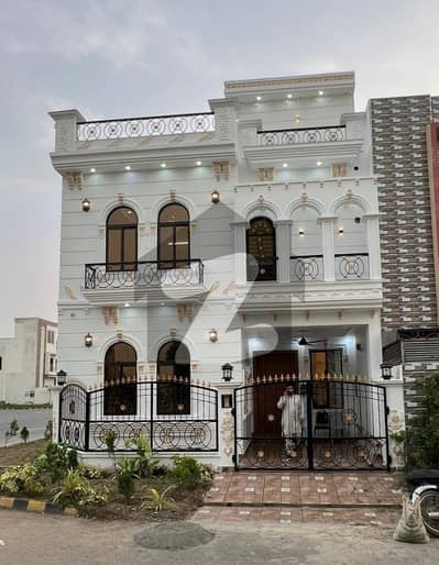 سٹی ہاؤسنگ سوسائٹی - بلاک اے سٹی ہاؤسنگ سوسائٹی,سیالکوٹ میں 4 کمروں کا 5 مرلہ مکان 73.0 ہزار میں کرایہ پر دستیاب ہے۔ سٹی ہاؤسنگ سوسائٹی - بلاک اے سٹی ہاؤسنگ سوسائٹی,سیالکوٹ میں 4 کمروں کا 5 مرلہ مکان 73.0 ہزار میں کرایہ پر دستیاب ہے۔