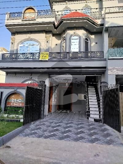 ایڈن بولیوارڈ ہاؤسنگ سکیم کالج روڈ,لاہور میں 5 کمروں کا 5 مرلہ مکان 2.5 کروڑ میں برائے فروخت۔ ایڈن بولیوارڈ ہاؤسنگ سکیم کالج روڈ,لاہور میں 5 کمروں کا 5 مرلہ مکان 2.5 کروڑ میں برائے فروخت۔