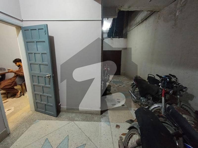 گلشنِ اقبال - بلاک 13 اے گلشنِ اقبال,گلشنِ اقبال ٹاؤن,کراچی میں 2 کمروں کا 6 مرلہ دفتر 75.0 ہزار میں کرایہ پر دستیاب ہے۔