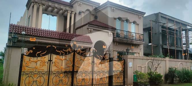 بحریہ ٹاؤن ۔ سیکٹر ایف بحریہ ٹاؤن,لاہور میں 5 کمروں کا 1 کنال مکان 6.45 کروڑ میں برائے فروخت۔ بحریہ ٹاؤن ۔ سیکٹر ایف بحریہ ٹاؤن,لاہور میں 5 کمروں کا 1 کنال مکان 6.45 کروڑ میں برائے فروخت۔