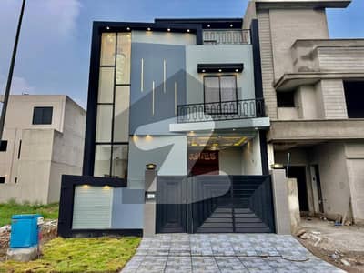 5 Marla Ultra Modern House For Sale 5 Marla Ultra Modern House For Sale