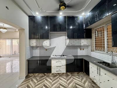 سٹی ہاؤسنگ سوسائٹی گوجرانوالہ میں 6 کمروں کا 10 مرلہ مکان 90.0 ہزار میں کرایہ پر دستیاب ہے۔ سٹی ہاؤسنگ سوسائٹی گوجرانوالہ میں 6 کمروں کا 10 مرلہ مکان 90.0 ہزار میں کرایہ پر دستیاب ہے۔