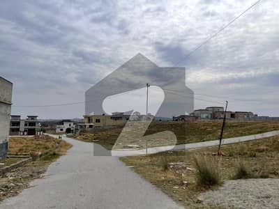 1 Kanal Plot for sale in C-18, Rwp Housing Society Islamabad