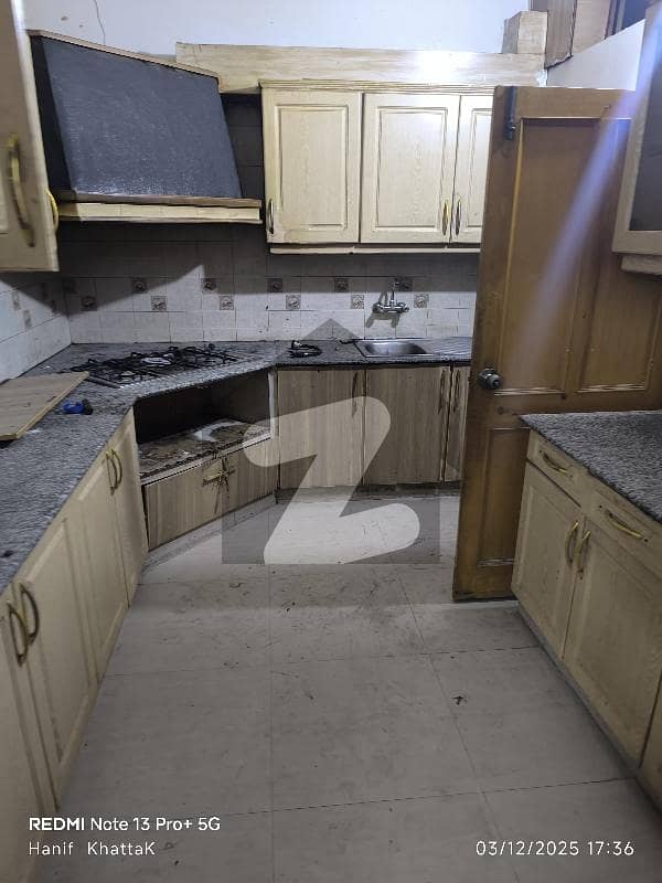 6 bedrooms & 4 bathrooms house available for rent in G10 6 bedrooms & 4 bathrooms house available for rent in G10