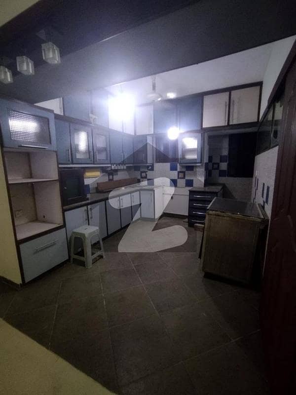 ڈی ایچ اے فیز 5 ڈی ایچ اے ڈیفینس,کراچی میں 4 کمروں کا 10 مرلہ فلیٹ 3.5 کروڑ میں برائے فروخت۔ ڈی ایچ اے فیز 5 ڈی ایچ اے ڈیفینس,کراچی میں 4 کمروں کا 10 مرلہ فلیٹ 3.5 کروڑ میں برائے فروخت۔