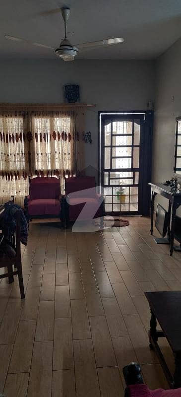 نارتھ ناظم آباد ۔ بلاک ڈی نارتھ ناظم آباد,کراچی میں 8 کمروں کا 1 کنال مکان 9.8 کروڑ میں برائے فروخت۔