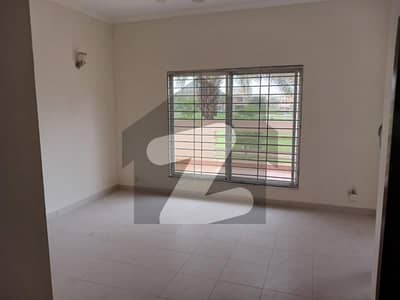 بحریہ ٹاؤن - پریسنٹ 10-اے بحریہ ٹاؤن کراچی,کراچی میں 3 کمروں کا 8 مرلہ مکان 1.78 کروڑ میں برائے فروخت۔