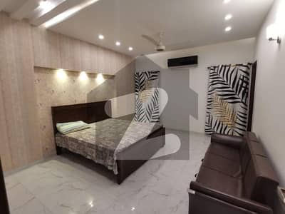 بحریہ ٹاؤن سیکٹر B بحریہ ٹاؤن,لاہور میں 2 کمروں کا 10 مرلہ زیریں پورشن 1.2 لاکھ میں کرایہ پر دستیاب ہے۔