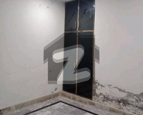 Upper porshion for rent Upper porshion for rent