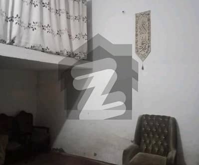 محمد نگر فیصل آباد میں 2 کمروں کا 3 مرلہ مکان 65.0 لاکھ میں برائے فروخت۔