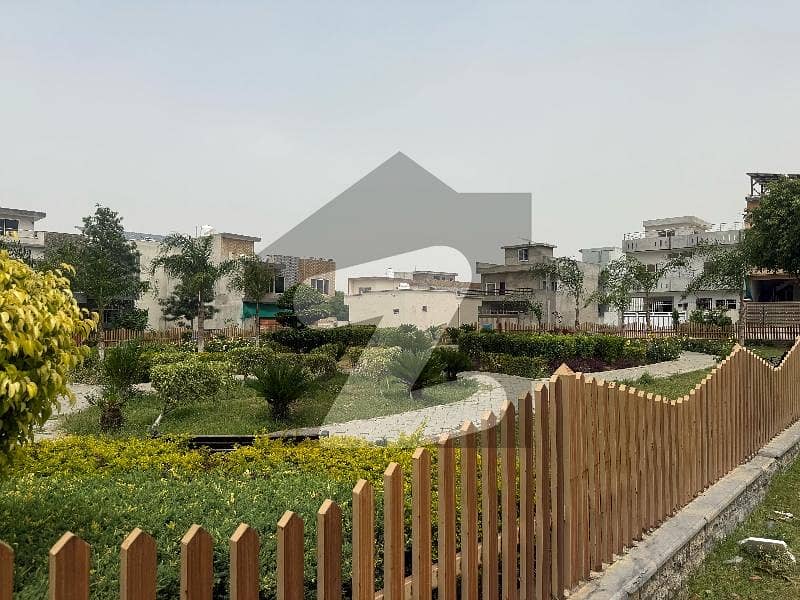 ایف ۔ 17 اسلام آباد میں 8 مرلہ رہائشی پلاٹ 35.8 لاکھ میں برائے فروخت۔