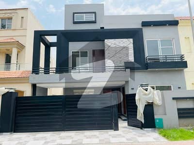 بحریہ ٹاؤن نشتر بلاک بحریہ ٹاؤن سیکٹر ای,بحریہ ٹاؤن,لاہور میں 3 کمروں کا 10 مرلہ بالائی پورشن 75.0 ہزار میں کرایہ پر دستیاب ہے۔