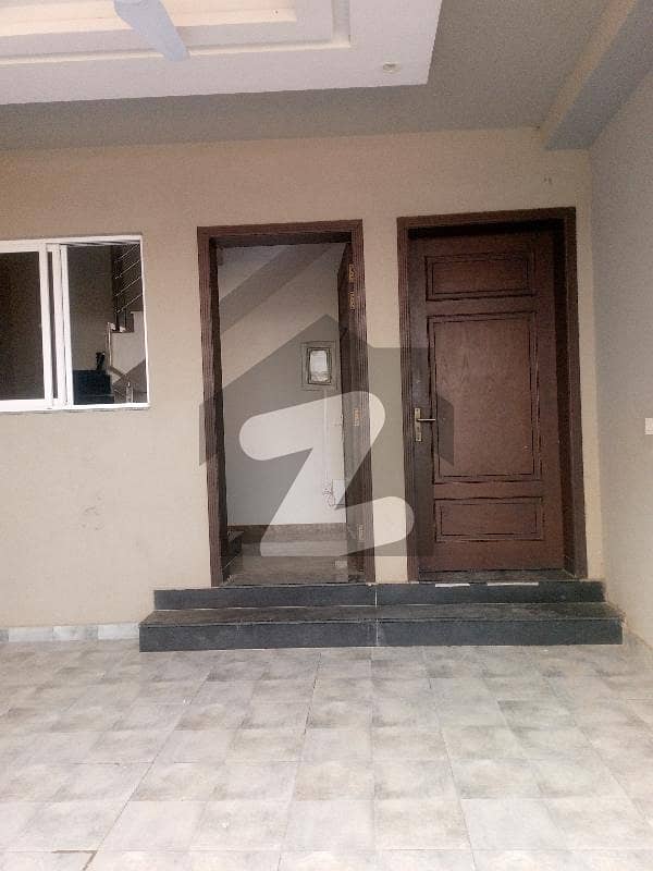 D12 30x60 full House for rent