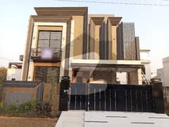 Ready To Sale A House 10 Marla In Formanites Housing Scheme - Block M Lahore