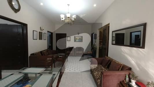 BEAUTIFUL GROUND FLOOR PORTION AVAILABLE FOR RENT