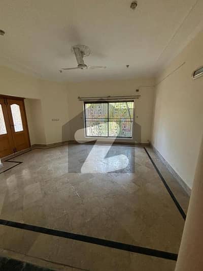 1 Kanal Lower Portion Avaliable For Rent NFC Phase 1 Lahore