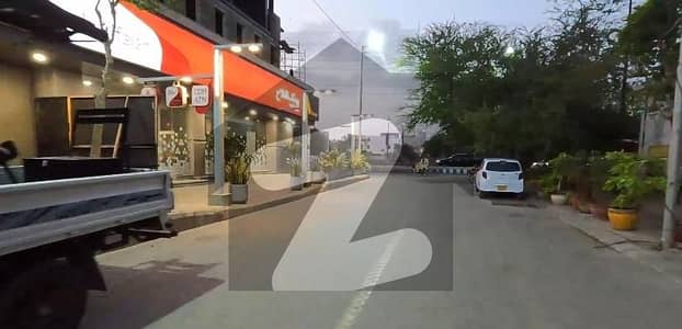 کلفٹن ۔ بلاک 5 کلفٹن,کراچی میں 2 کمروں کا 5 مرلہ فلیٹ 2.8 کروڑ میں برائے فروخت۔