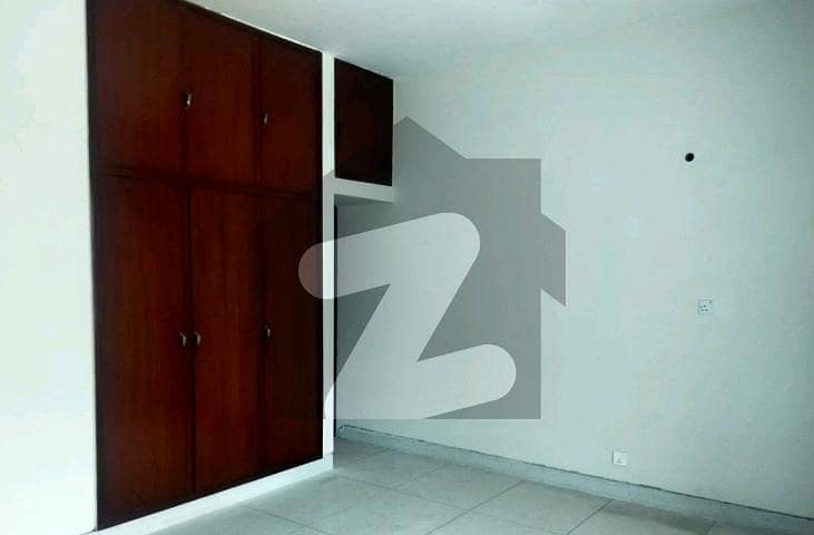House For Grabs In 1 Kanal Johar Town