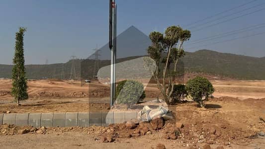 مارگلہ انکلیو مارگلہ ایونیو,اسلام آباد میں 10 مرلہ رہائشی پلاٹ 2.2 کروڑ میں برائے فروخت۔