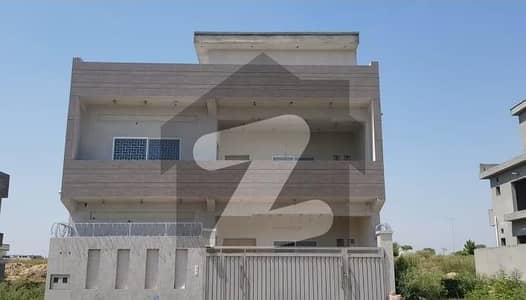 پی ای سی ایچ ایس - بلاک کے ایکسٹینشن پی ای سی ایچ ایس,اسلام آباد میں 3 کمروں کا 10 مرلہ زیریں پورشن 53.0 ہزار میں کرایہ پر دستیاب ہے۔