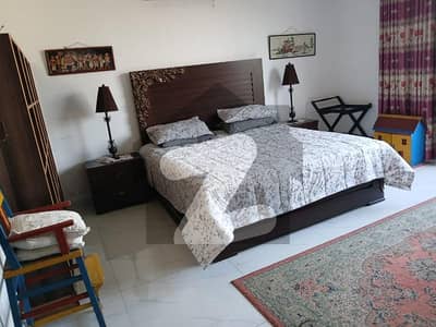 ڈی ایچ اے فیز 7 ڈیفنس (ڈی ایچ اے),لاہور میں 2 کمروں کا 1 کنال بالائی پورشن 1.2 لاکھ میں کرایہ پر دستیاب ہے۔