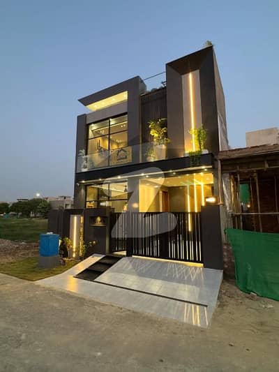 ڈی ایچ اے 9 ٹاؤن ڈیفنس (ڈی ایچ اے),لاہور میں 3 کمروں کا 5 مرلہ مکان 1.99 کروڑ میں برائے فروخت۔ ڈی ایچ اے 9 ٹاؤن ڈیفنس (ڈی ایچ اے),لاہور میں 3 کمروں کا 5 مرلہ مکان 1.99 کروڑ میں برائے فروخت۔