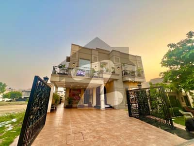 لیک سٹی ۔ سیکٹر ایم ۔ 2 لیک سٹی,رائیونڈ روڈ,لاہور میں 5 کمروں کا 1 کنال مکان 8.75 کروڑ میں برائے فروخت۔ لیک سٹی ۔ سیکٹر ایم ۔ 2 لیک سٹی,رائیونڈ روڈ,لاہور میں 5 کمروں کا 1 کنال مکان 8.75 کروڑ میں برائے فروخت۔