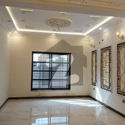 پارک ویو سٹی ۔ جیڈ ایکسٹینشن بلاک پارک ویو سٹی,لاہور میں 4 کمروں کا 5 مرلہ مکان 2.2 کروڑ میں برائے فروخت۔ پارک ویو سٹی ۔ جیڈ ایکسٹینشن بلاک پارک ویو سٹی,لاہور میں 4 کمروں کا 5 مرلہ مکان 2.2 کروڑ میں برائے فروخت۔