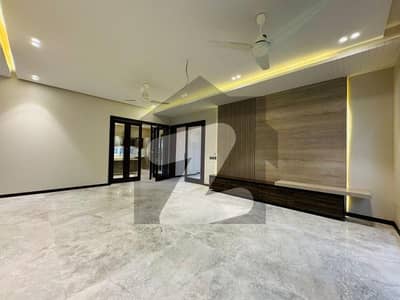 1 Kanal Brand New Designer House Available For Sale