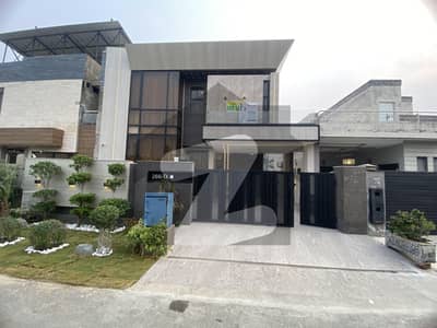 ڈی ایچ اے 11 رہبر فیز 1 ڈی ایچ اے 11 رہبر,لاہور میں 5 کمروں کا 10 مرلہ مکان 5.9 کروڑ میں برائے فروخت۔ ڈی ایچ اے 11 رہبر فیز 1 ڈی ایچ اے 11 رہبر,لاہور میں 5 کمروں کا 10 مرلہ مکان 5.9 کروڑ میں برائے فروخت۔