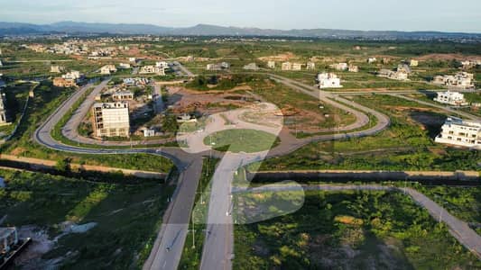 Discover Your Perfect 1 Kanal Residential Plot at Park Enclave 1