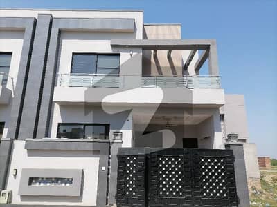 House For Sale Is Readily Available On Prime Location Of Paragon City - Imperial 2 Block House For Sale Is Readily Available On Prime Location Of Paragon City - Imperial 2 Block