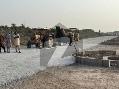 سی پندرہ اسلام آباد میں 1 کنال رہائشی پلاٹ 2.65 کروڑ میں برائے فروخت۔