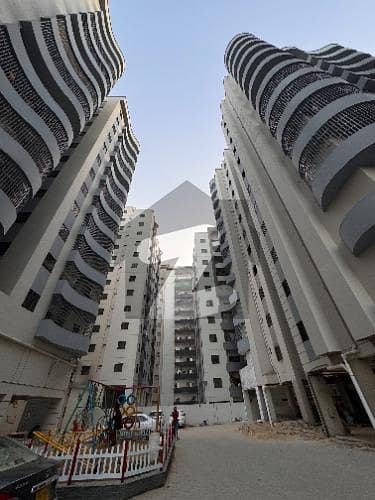 دانیال ریزیڈنسی سکیم 33,کراچی میں 3 کمروں کا 6 مرلہ فلیٹ 1.8 کروڑ میں برائے فروخت۔