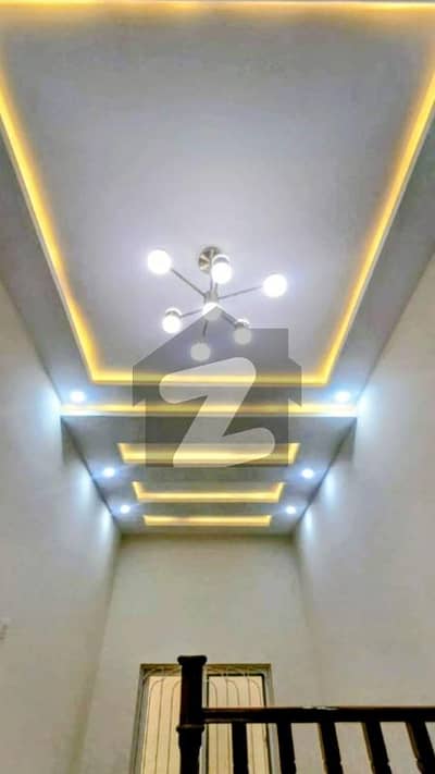 عسکری 10 عسکری,لاہور میں 5 کمروں کا 15 مرلہ مکان 9.25 کروڑ میں برائے فروخت۔