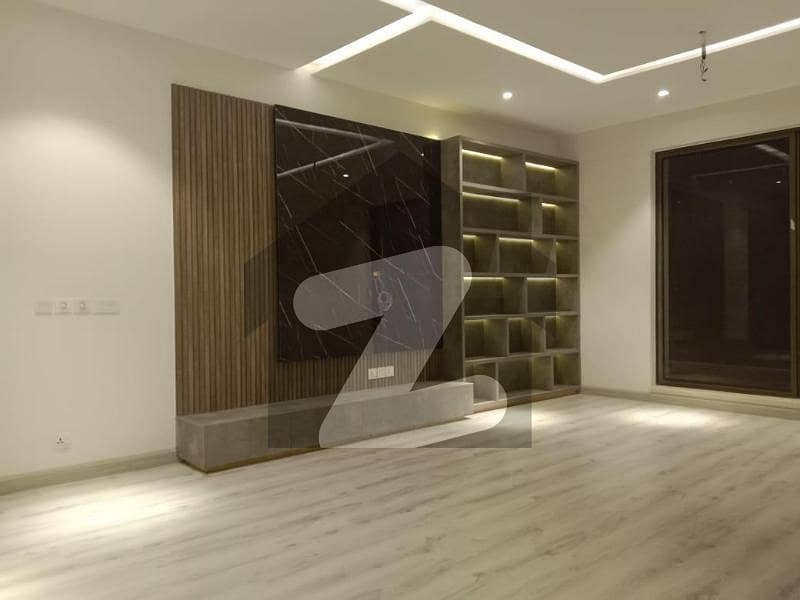 Prominently-Located 20 Marla House Available In Gulberg Prominently-Located 20 Marla House Available In Gulberg