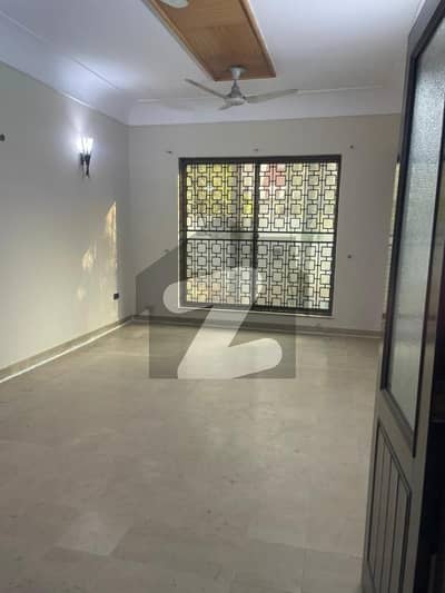 جوہر ٹاؤن فیز 2 - بلاک آر جوہر ٹاؤن فیز 2,جوہر ٹاؤن,لاہور میں 5 کمروں کا 13 مرلہ مکان 2.4 لاکھ میں کرایہ پر دستیاب ہے۔ جوہر ٹاؤن فیز 2 - بلاک آر جوہر ٹاؤن فیز 2,جوہر ٹاؤن,لاہور میں 5 کمروں کا 13 مرلہ مکان 2.4 لاکھ میں کرایہ پر دستیاب ہے۔