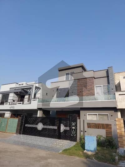 Stunning and affordable Prime Location House available for sale in Citi Housing Society